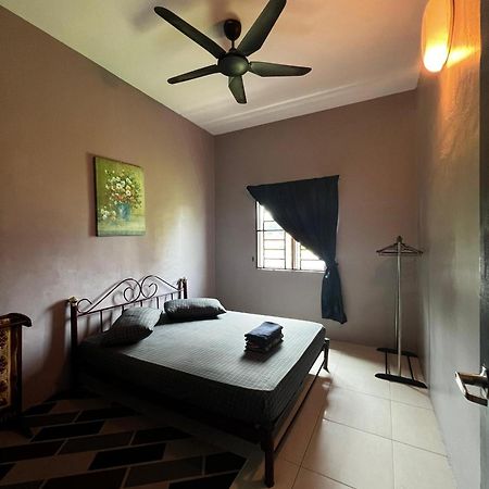 Taiping Homestay Husna Afina מראה חיצוני תמונה