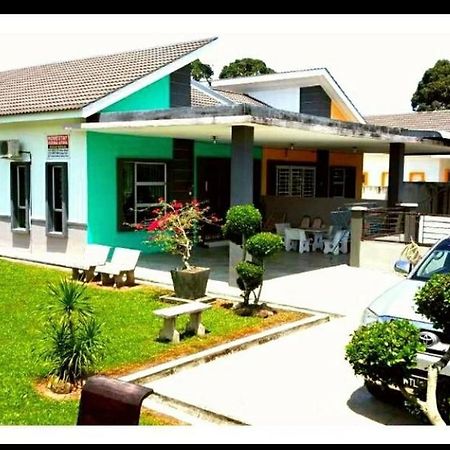 Taiping Homestay Husna Afina מראה חיצוני תמונה